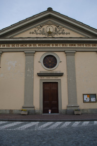 L'ingresso del tempio oggi è sulla strada