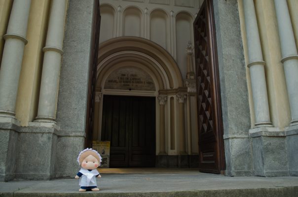 Here I am at the Waldensian church in Corso Vittorio Emanuele II in Turin !